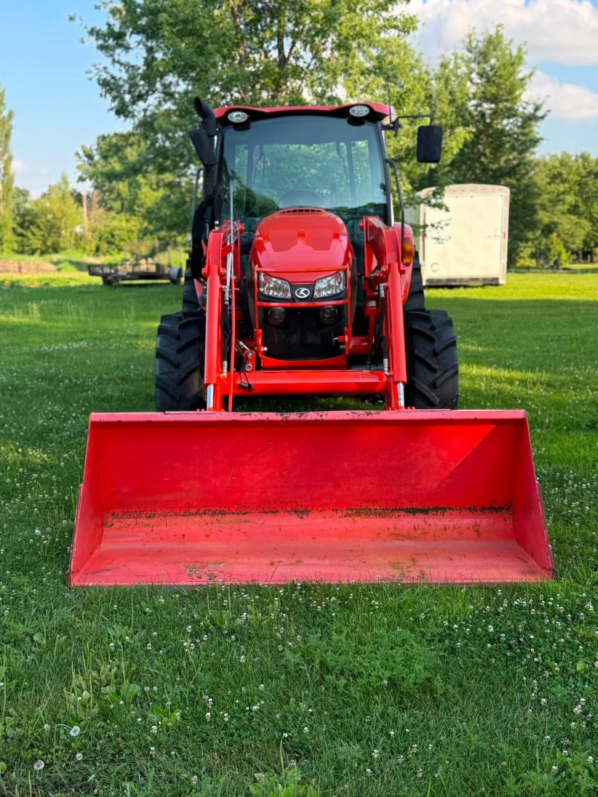 2016 Kubota M5-111 MFWD photo 3