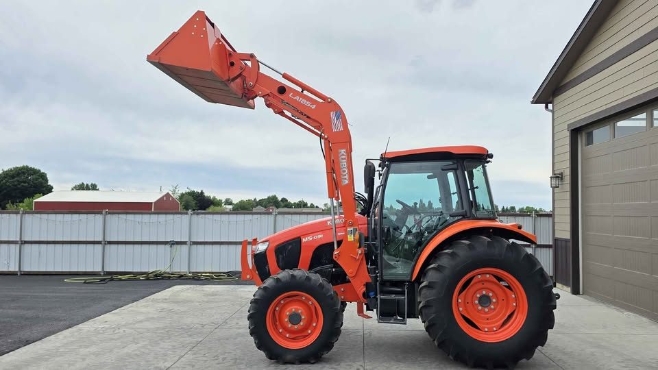 2016 KUBOTA TRACTOR M5-091 photo 8
