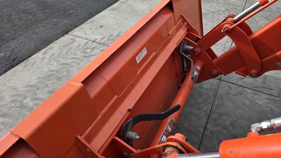 2016 KUBOTA TRACTOR M5-091 photo 12