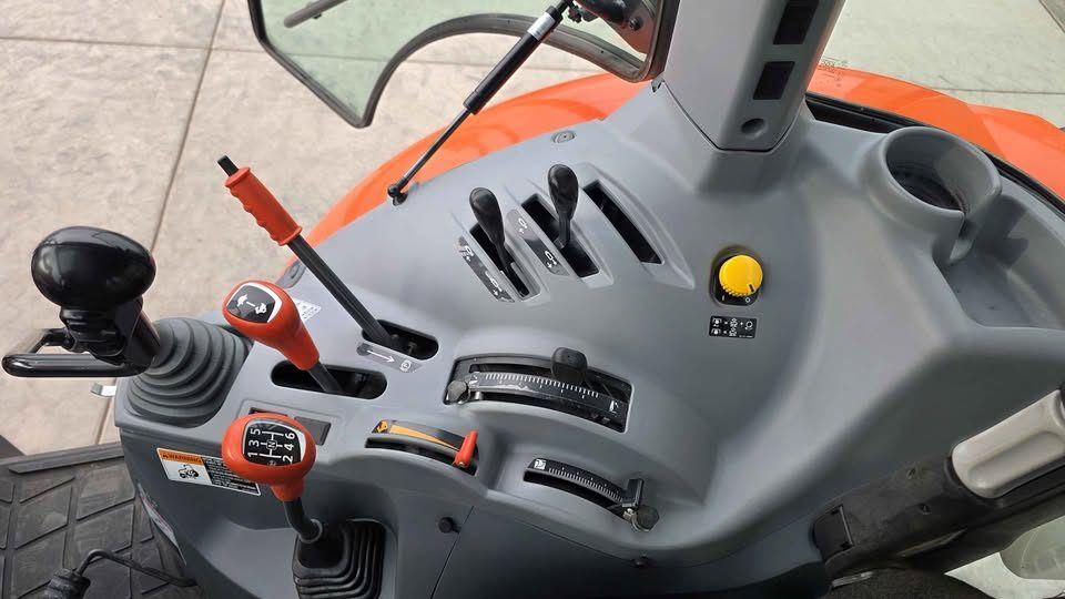 2016 KUBOTA TRACTOR M5-091 photo 17