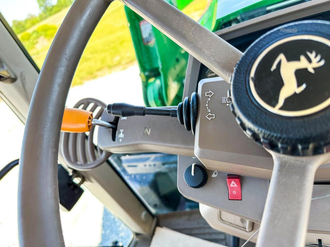 2014 John Deere 6125M photo 14