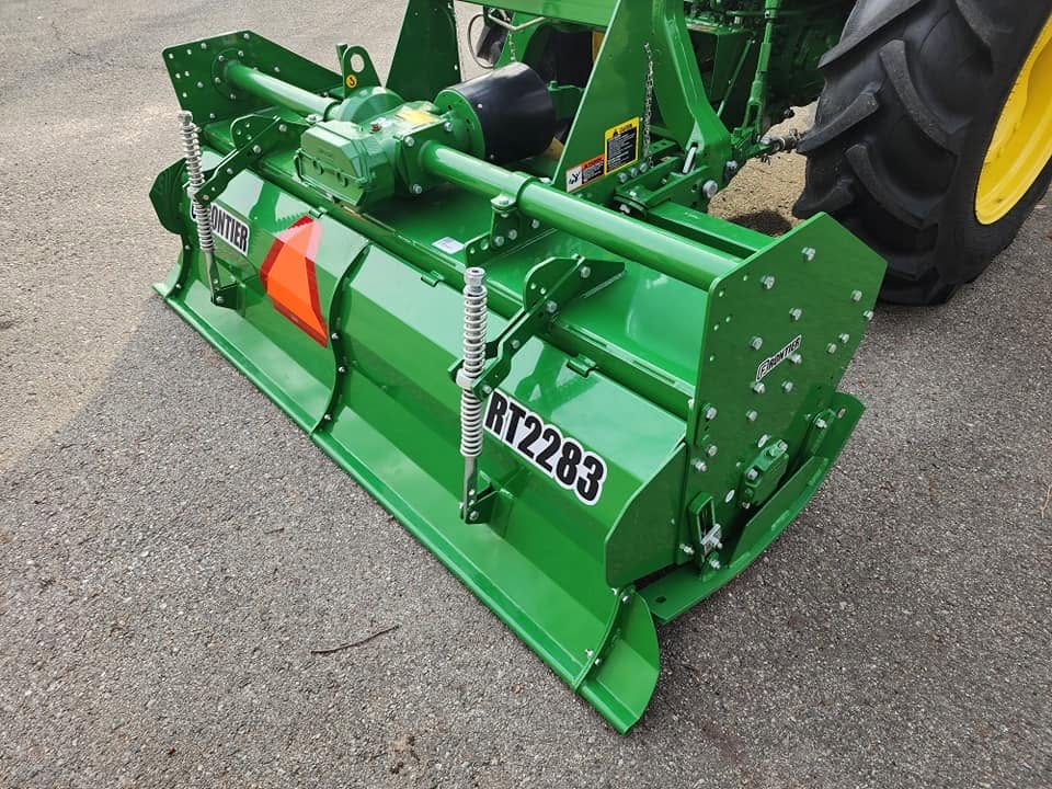 2021 John Deere 5065E Utility Cab photo 17
