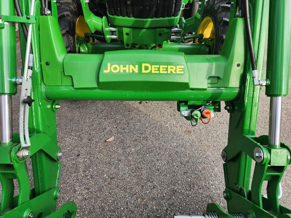 2021 John Deere 5065E Utility Cab photo 21