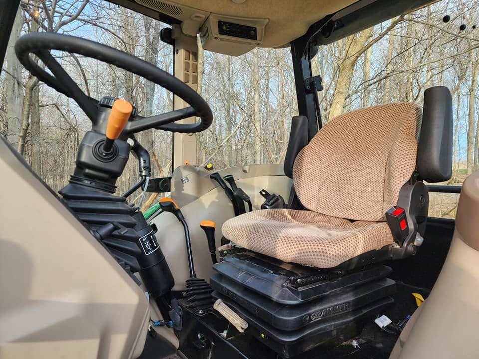 2021 John Deere 5065E Utility Cab photo 28