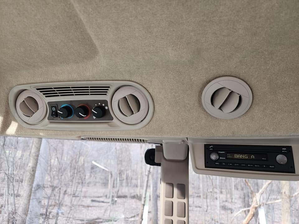 2021 John Deere 5065E Utility Cab photo 30
