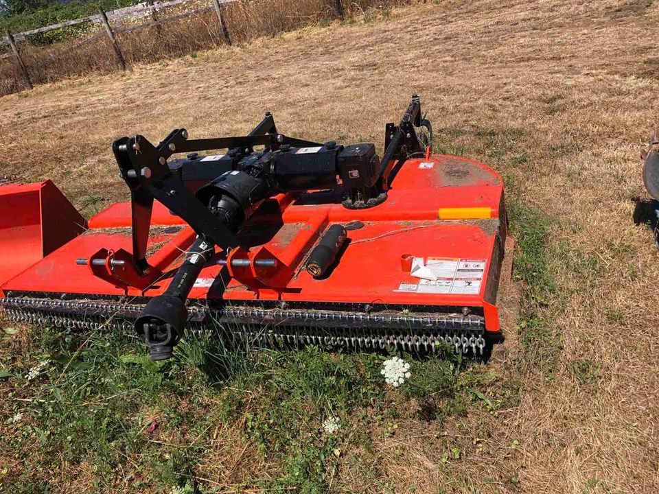 2021 Kubota M7060 photo 2