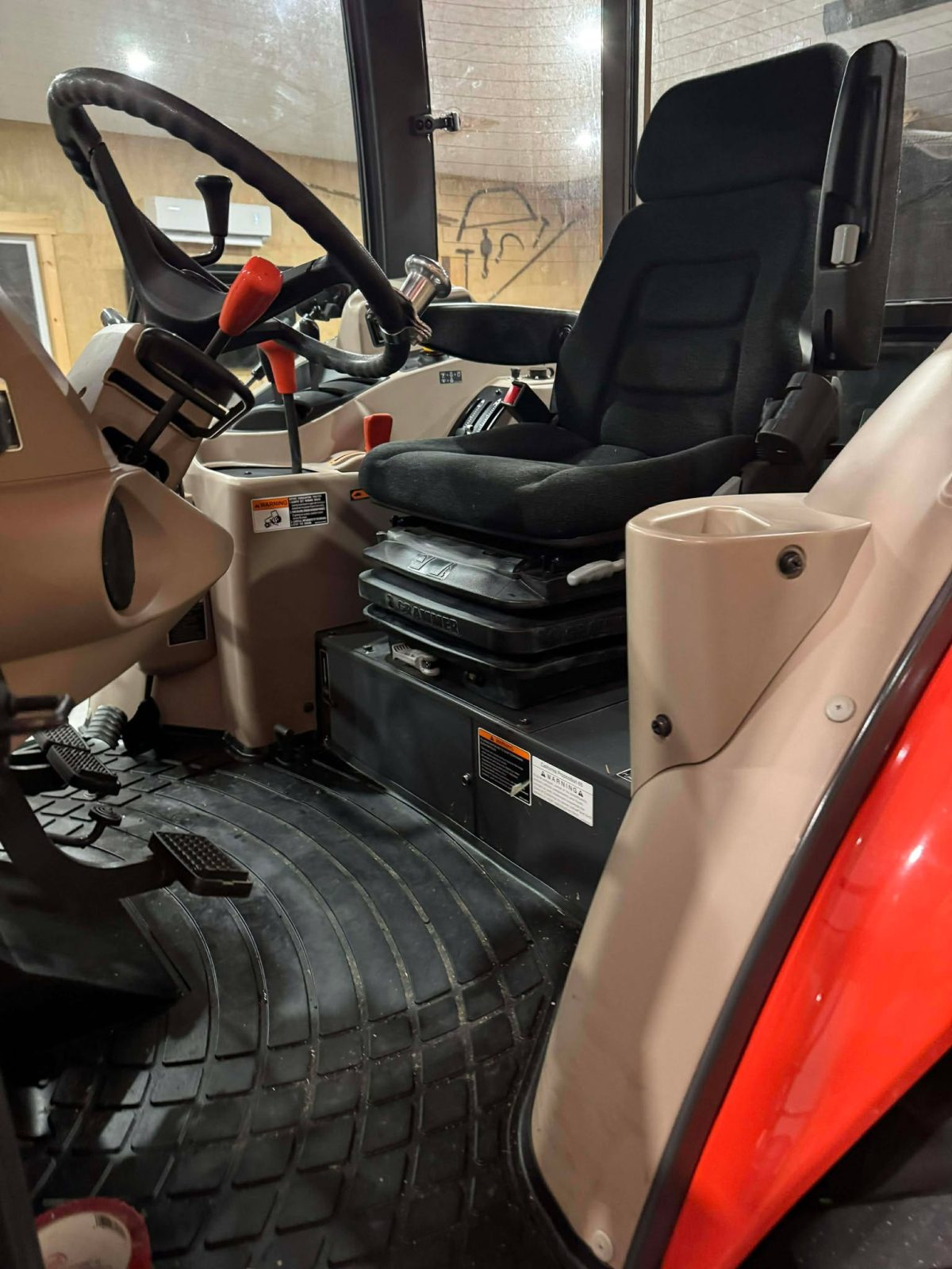 2021 Kubota M7060 photo 16