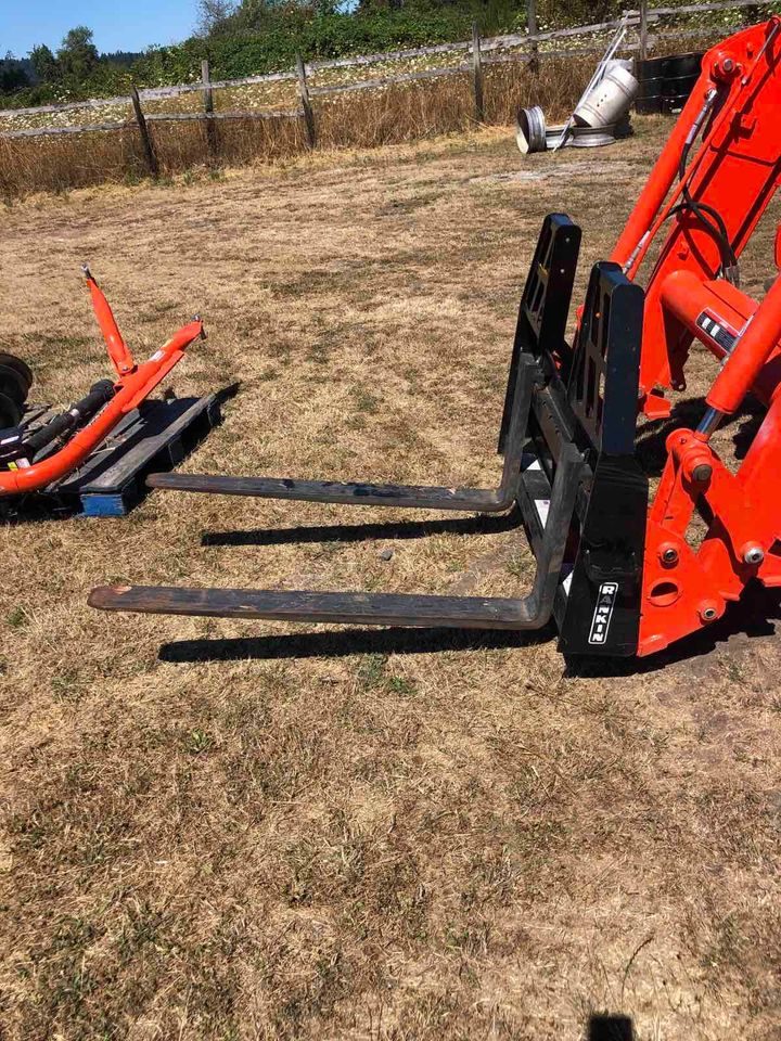 2021 Kubota M7060 photo 21
