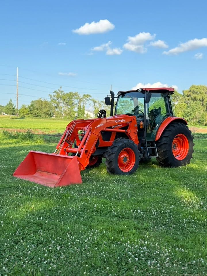 2016 Kubota M5-111 MFWD